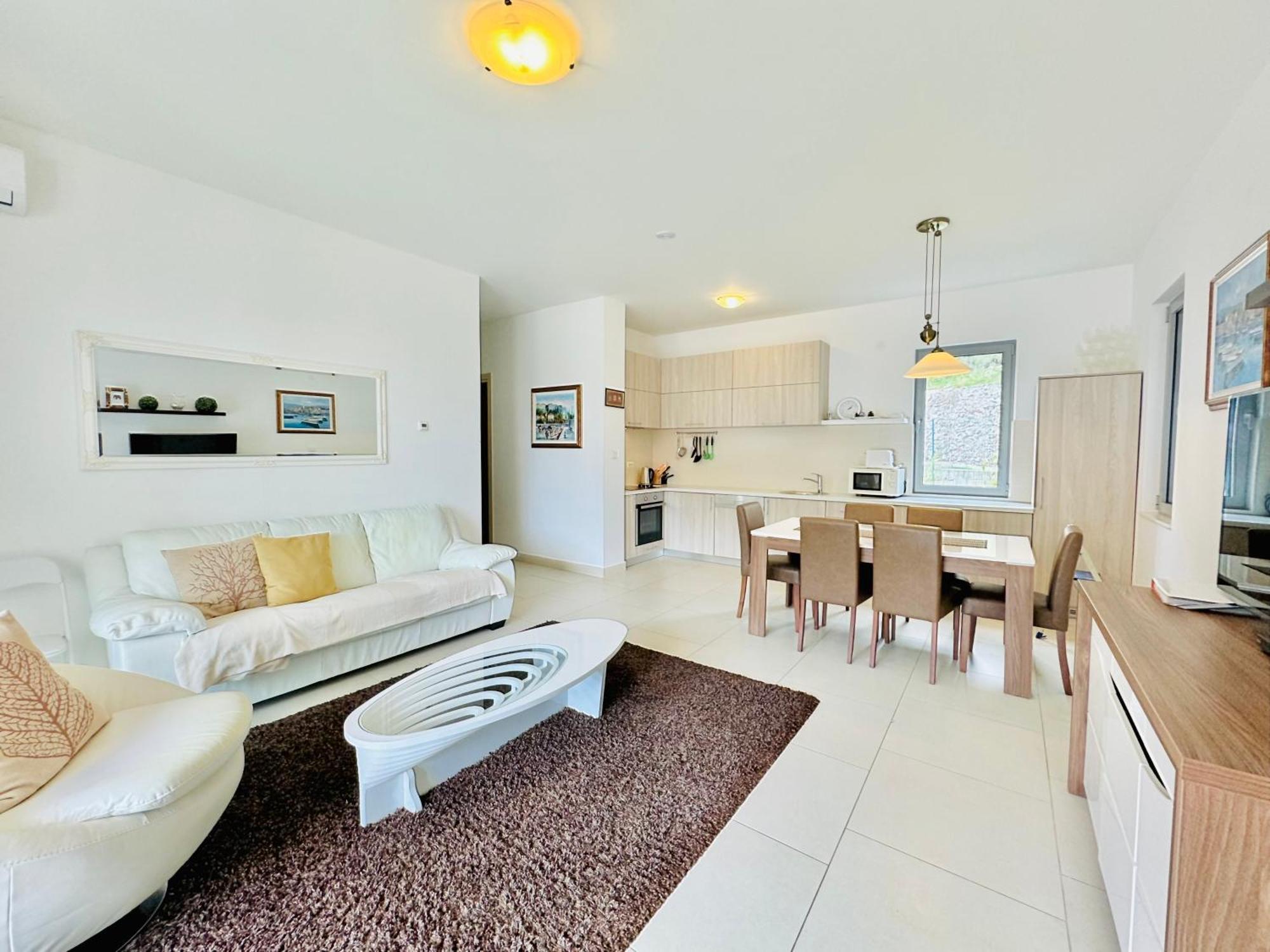 Lavender Bay Apartment C21 Donji Morinj Exteriör bild