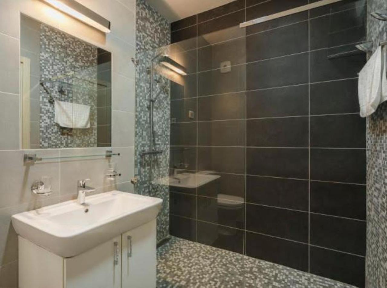 Lavender Bay Apartment C21 Donji Morinj Exteriör bild